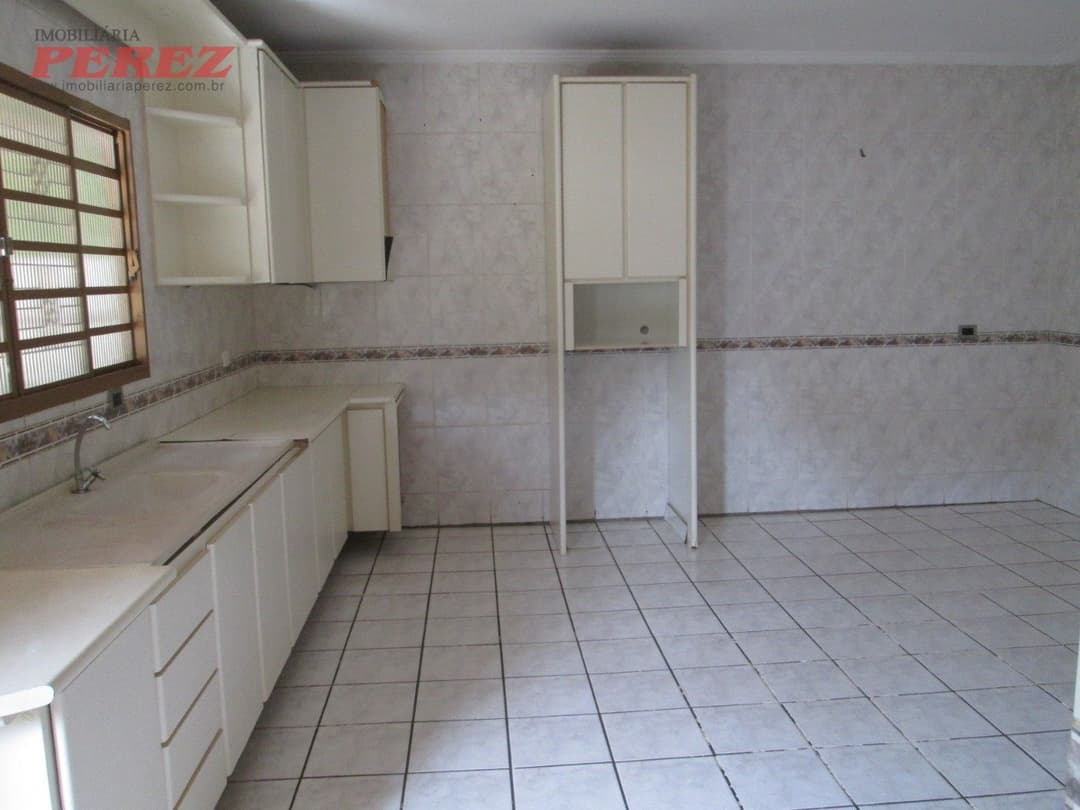 Sobrado para alugar no Santa Mônica, na região norte de Londrina - Foto 12