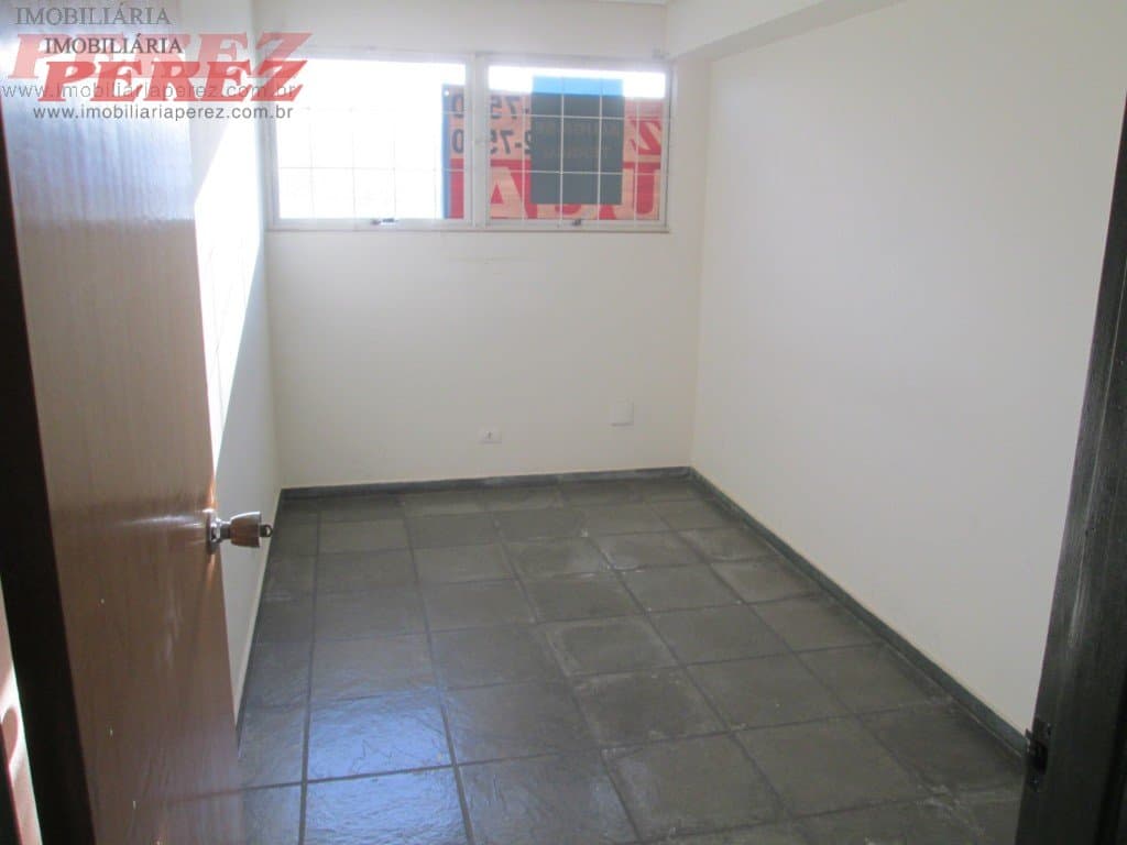 Imóveis Comerciais, 2661.43 m² para alugar no Boa Vista - Londrina/PR - Foto 4