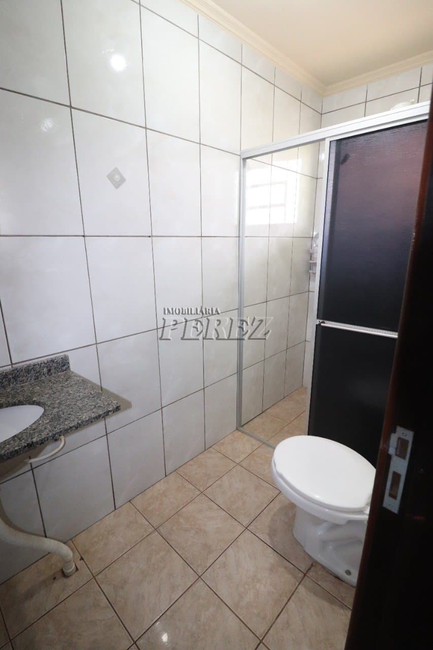 Sobrado a venda na região norte de Londrina, Rua Toshio Sanada. - Foto 4