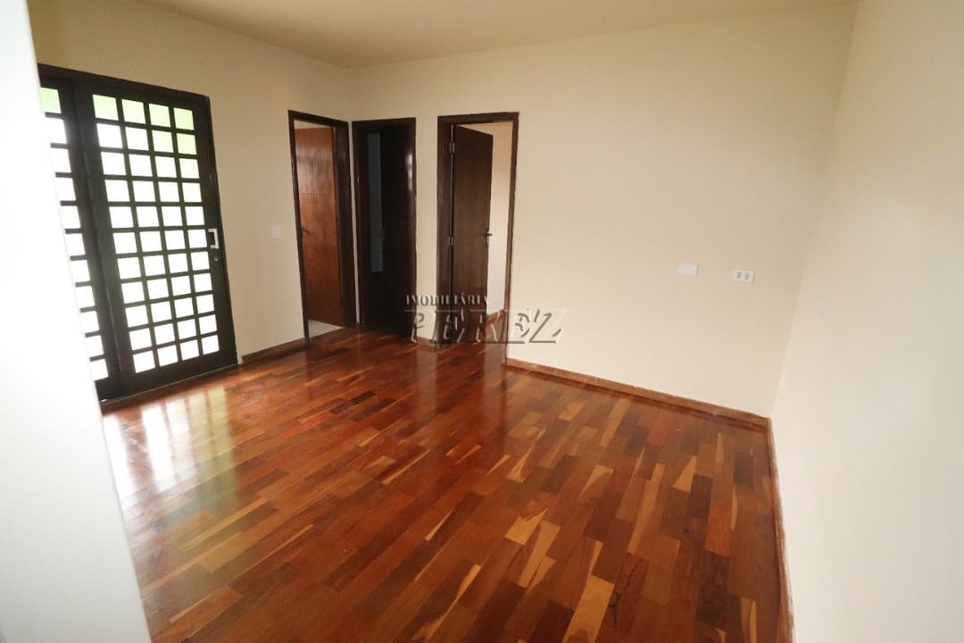 Sobrado a venda na região norte de Londrina, Rua Toshio Sanada. - Foto 10