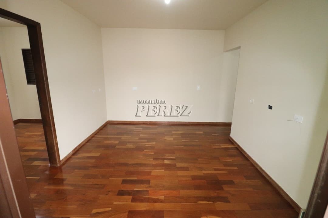 Sobrado a venda na região norte de Londrina, Rua Toshio Sanada. - Foto 17