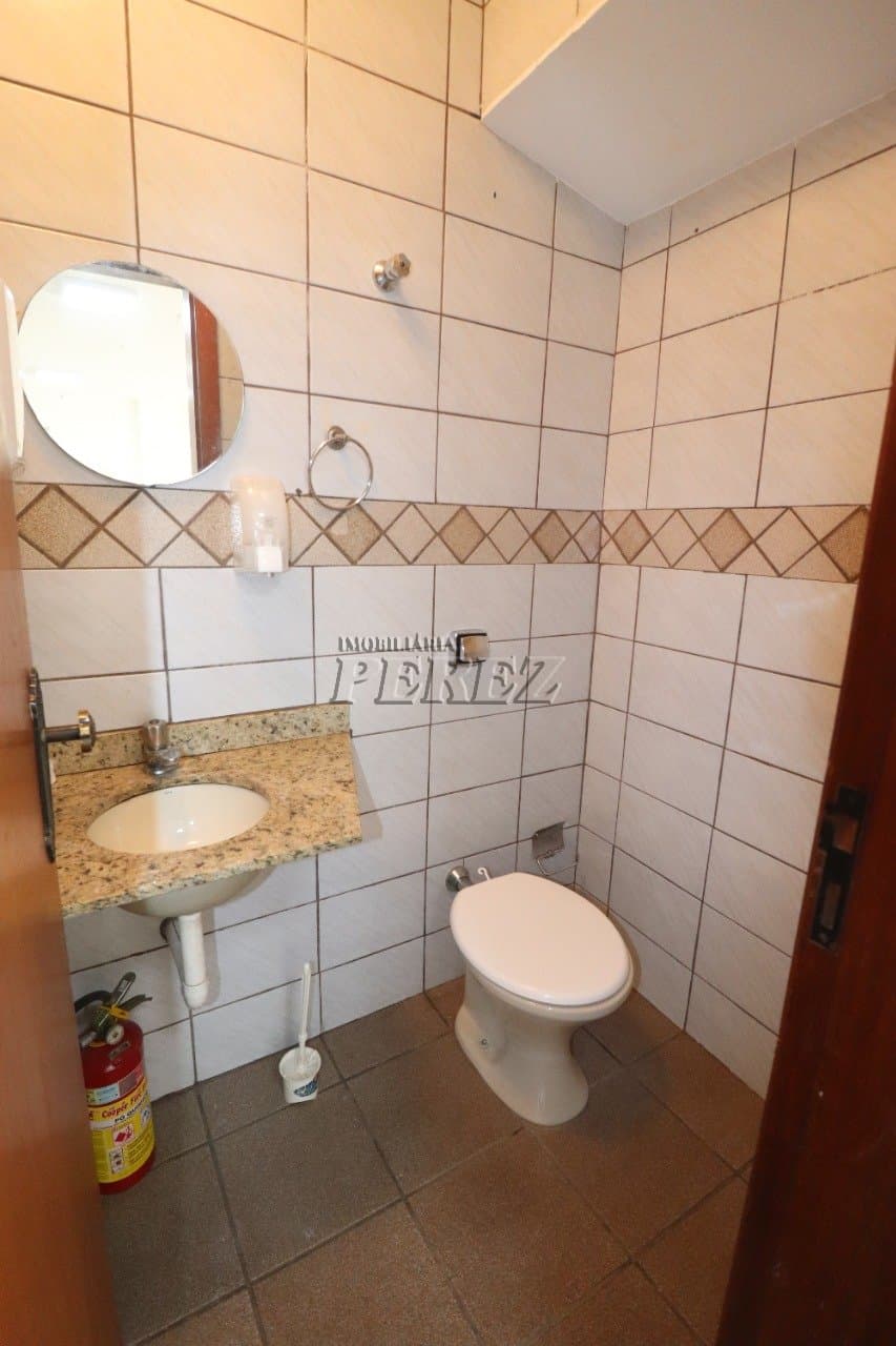 Sala comercial para alugar no Ed. Maria Renilda, na Rua Mato Grosso - Centro de Londrina. - Foto 5