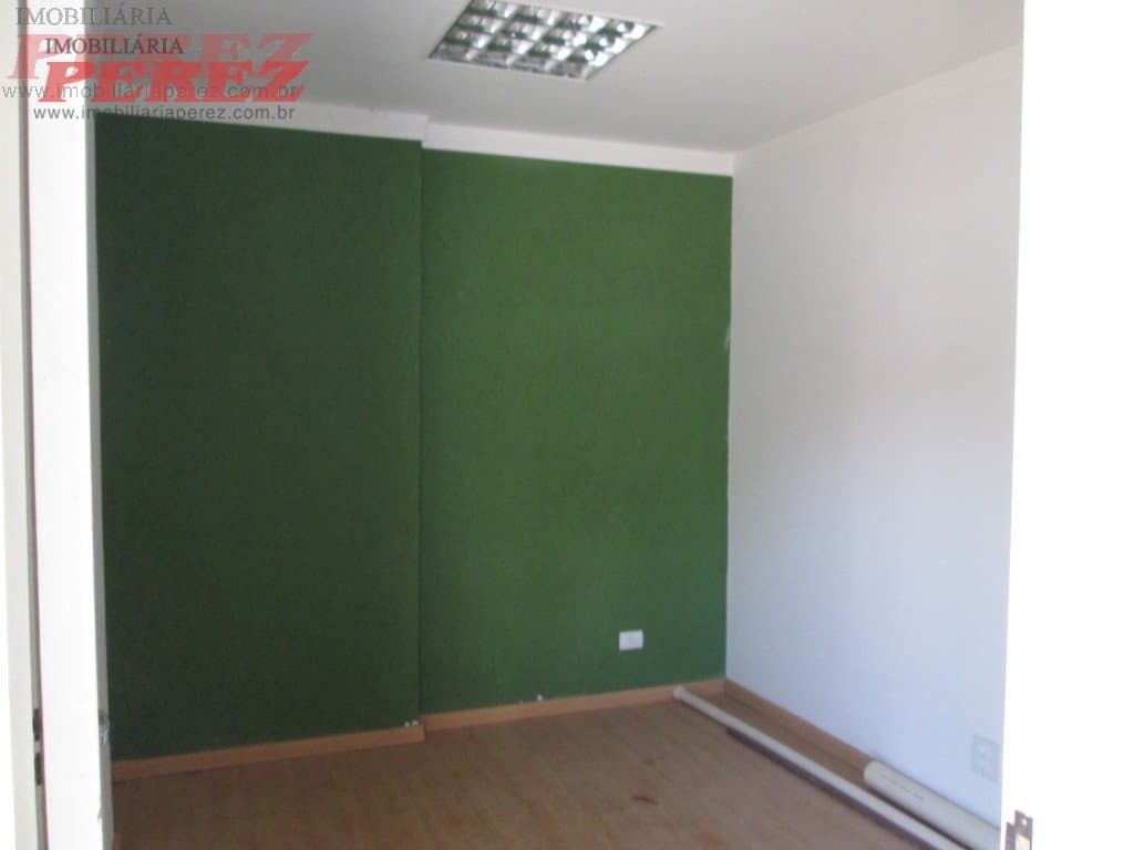 Salão comercial para alugar na Rua Venezuela, centro de Londrina - Foto 2