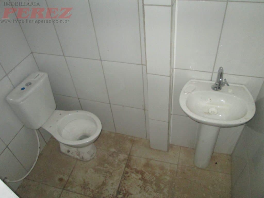 Salão comercial para alugar na Rua Venezuela, centro de Londrina - Foto 5