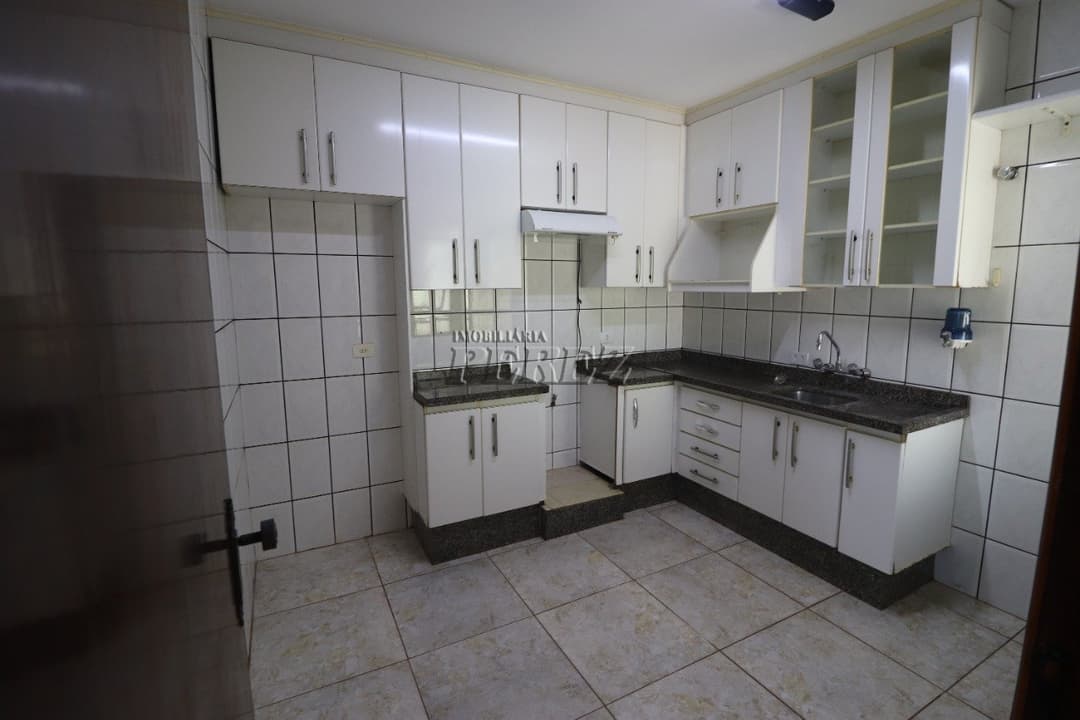 Sobrado para alugar na região leste em Londrina. - Foto 6