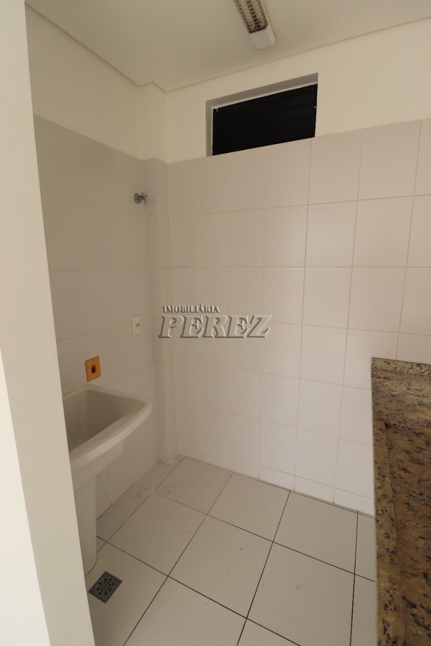 Apartamento no Edifício Jardim De Ester, de 2 quartos para alugar no Vila Brasil - Londrina/PR - Foto 10