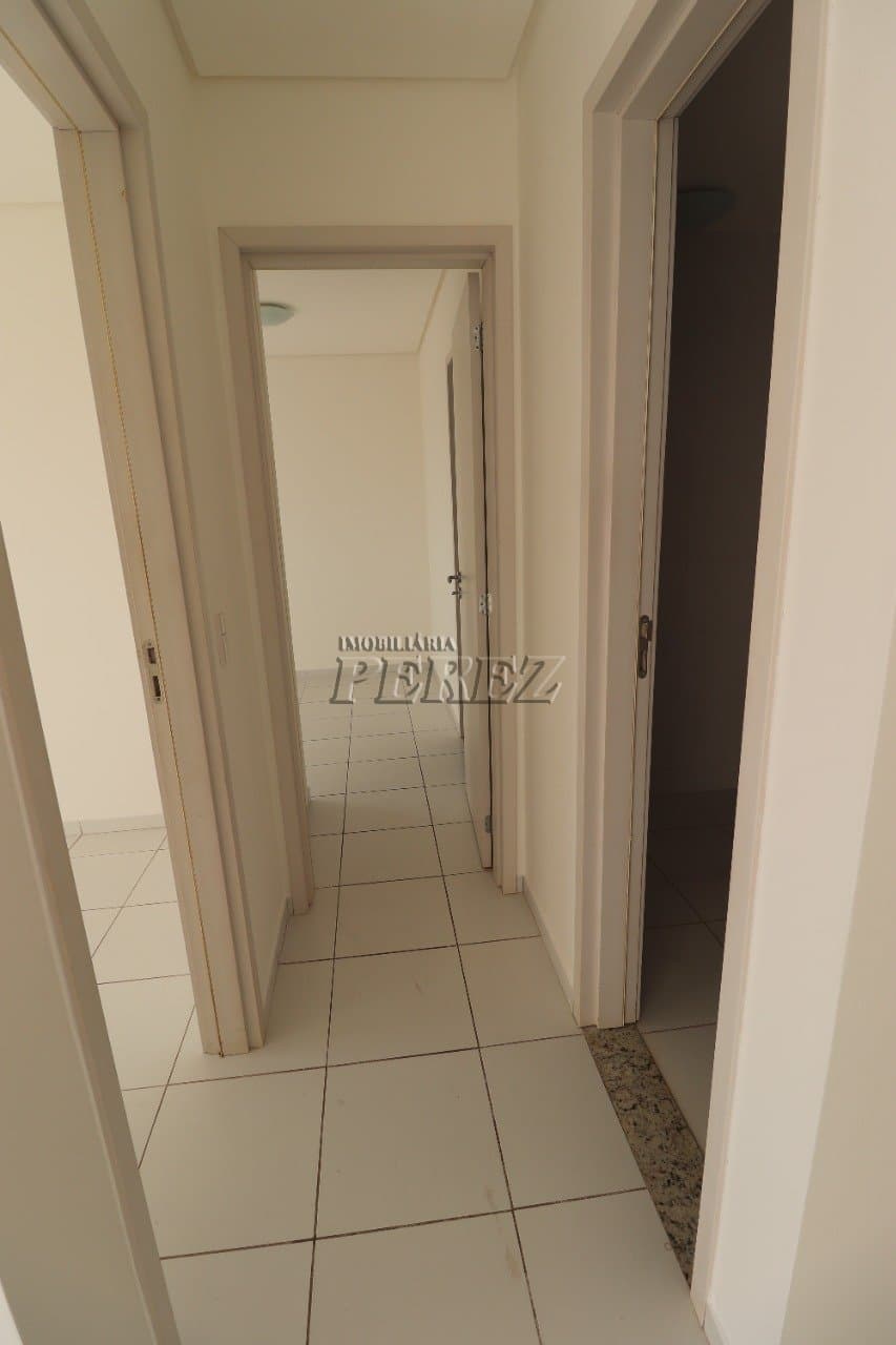 Apartamento no Edifício Jardim De Ester, de 2 quartos para alugar no Vila Brasil - Londrina/PR - Foto 13