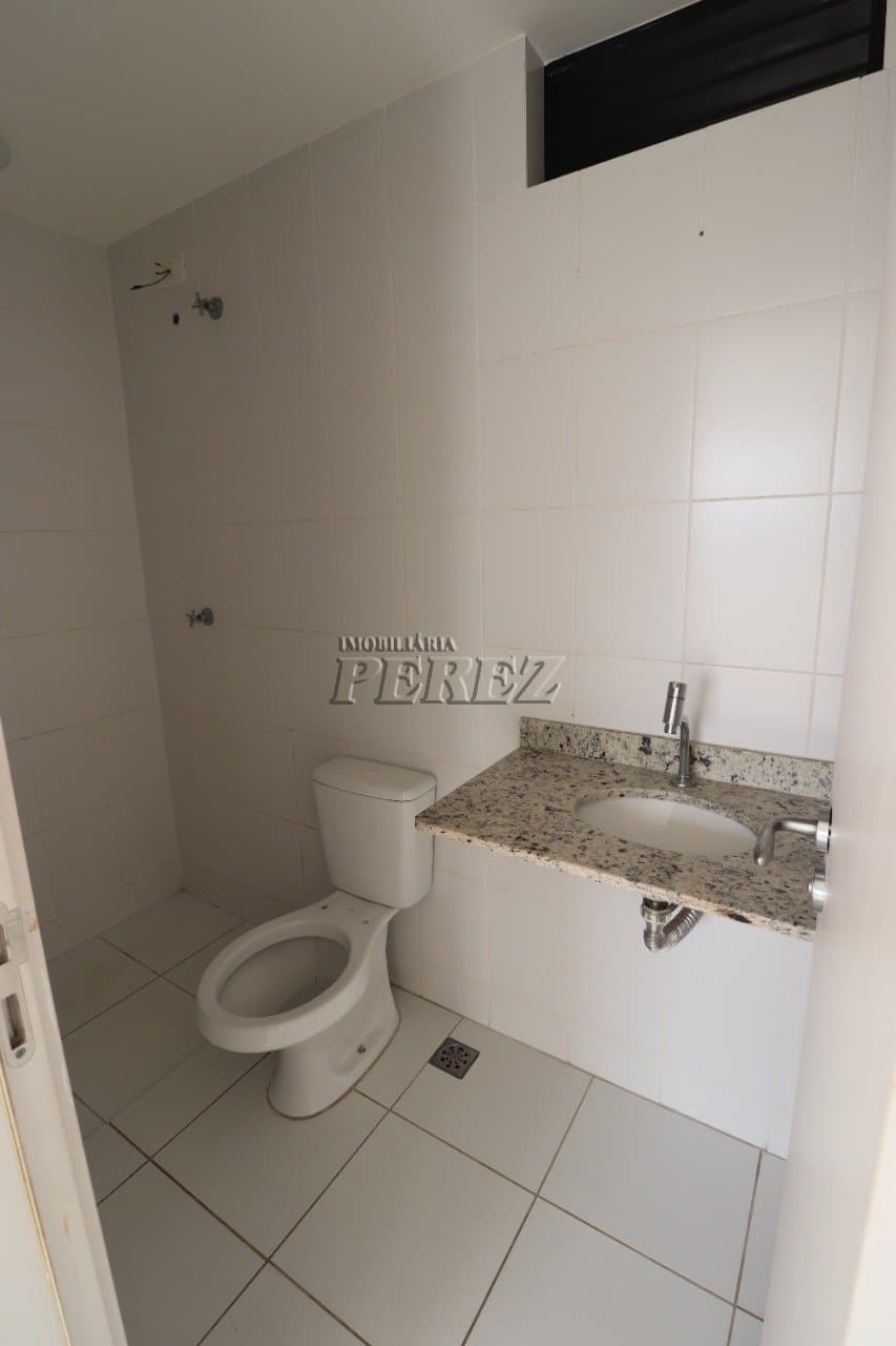 Apartamento no Edifício Jardim De Ester, de 2 quartos para alugar no Vila Brasil - Londrina/PR - Foto 17