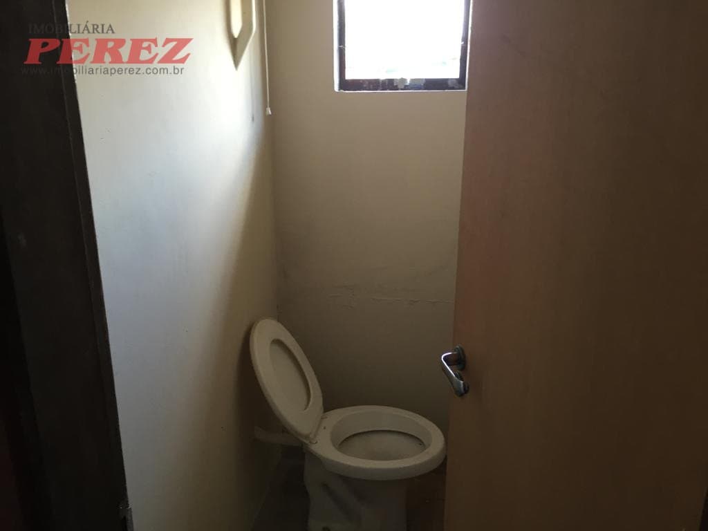 Casa comercial, de 3 quartos, 187.95 m² à venda no Bancarios - Londrina/PR - Foto 23