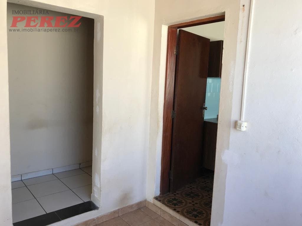 Casa comercial, de 3 quartos, 187.95 m² à venda no Bancarios - Londrina/PR - Foto 8
