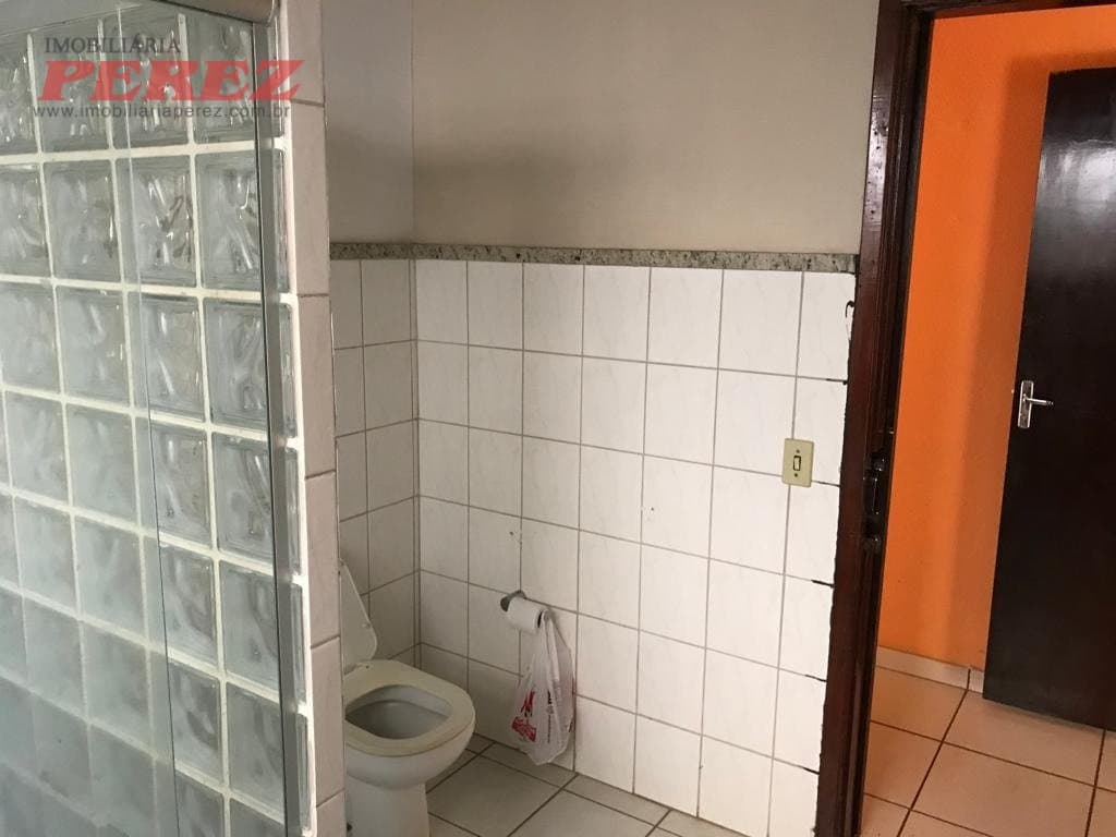 Casa comercial, de 3 quartos, 187.95 m² à venda no Bancarios - Londrina/PR - Foto 25