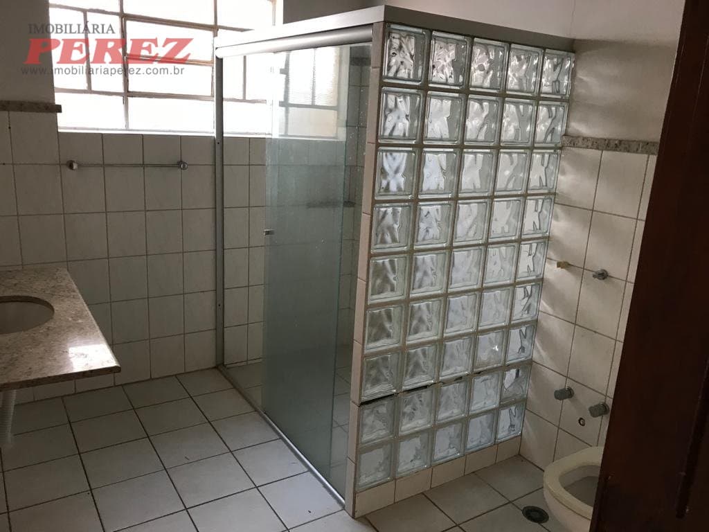 Casa comercial, de 3 quartos, 187.95 m² à venda no Bancarios - Londrina/PR - Foto 26