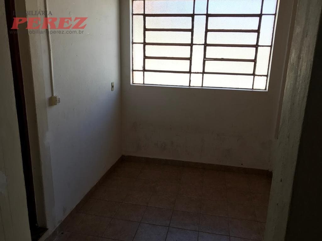 Casa comercial, de 3 quartos, 187.95 m² à venda no Bancarios - Londrina/PR - Foto 11