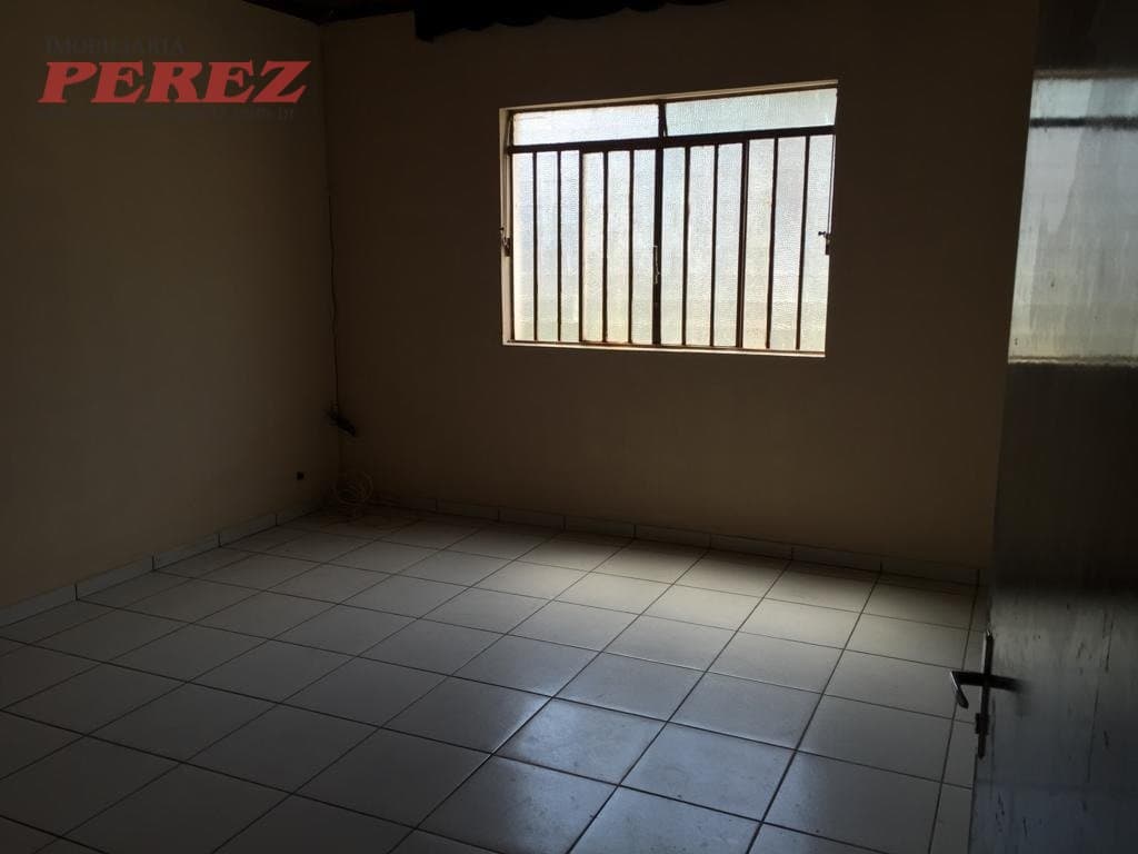 Casa comercial, de 3 quartos, 187.95 m² à venda no Bancarios - Londrina/PR - Foto 14