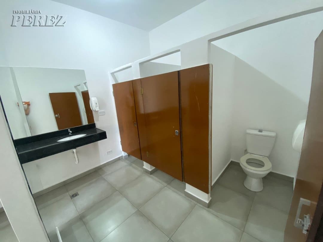Imóveis Comerciais, 220.62 m² para alugar no Vitoria - Londrina/PR - Foto 4
