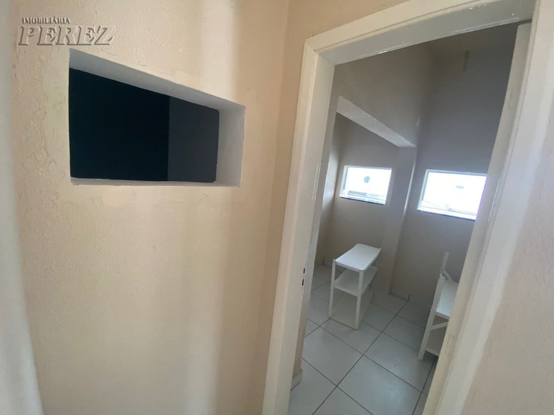 Imóveis Comerciais, 220.62 m² para alugar no Vitoria - Londrina/PR - Foto 7