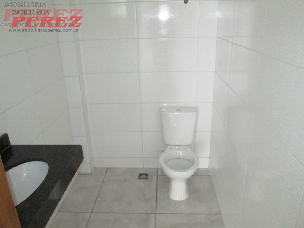Sala comercial para alugar na Rua Rolandia, região oeste de Londrina - Foto 2