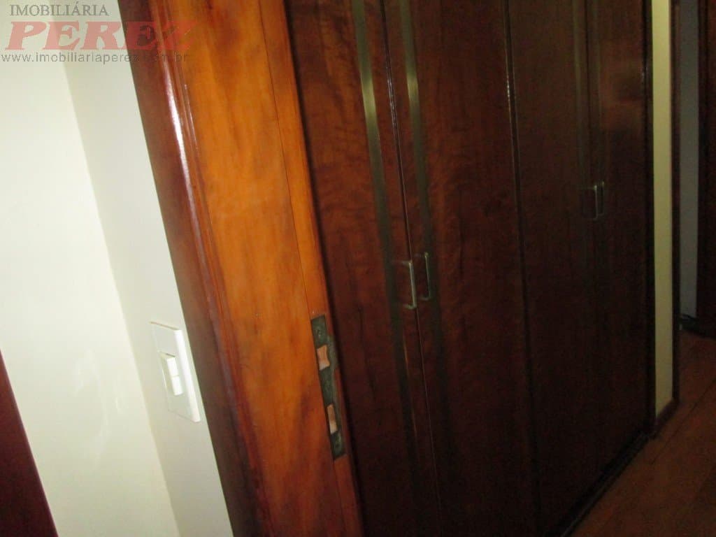 Apartamento no Edifício Solaris, de 4 quartos, 214 m² à venda no Centro - Londrina/PR - Foto 17