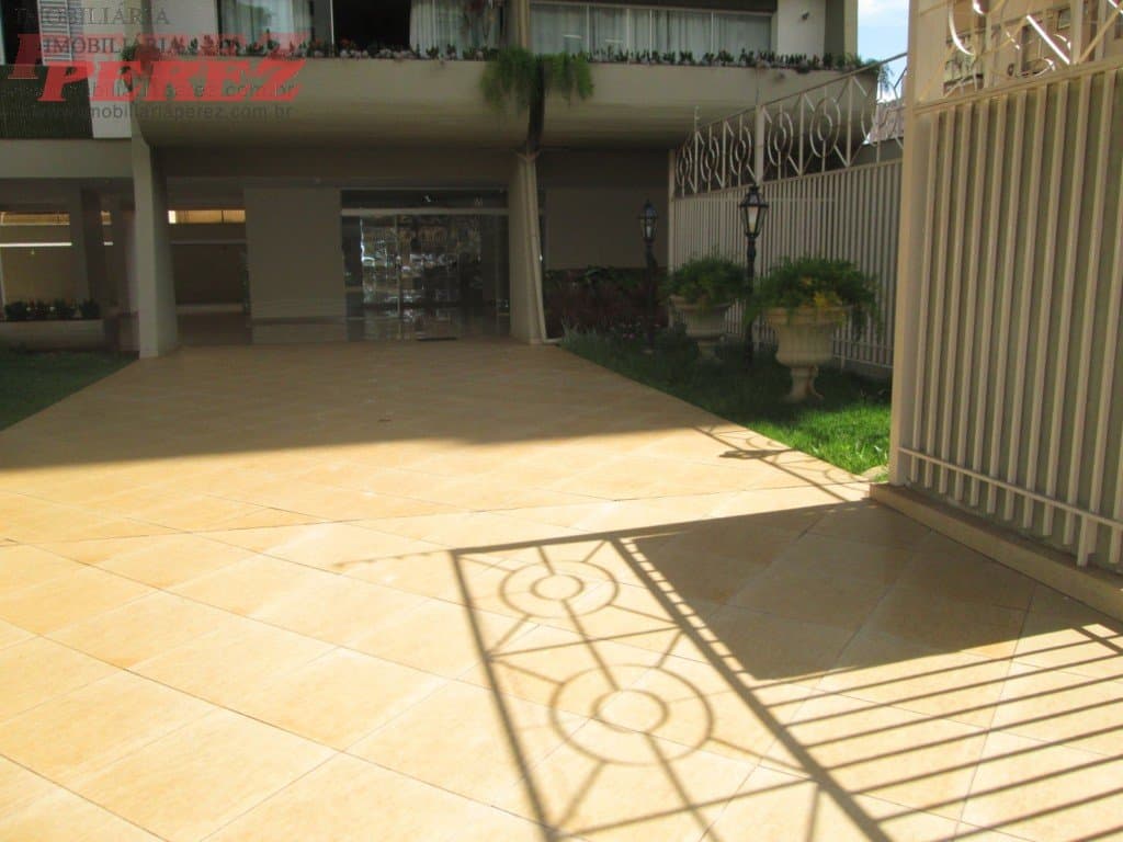 Apartamento no Edifício Solaris, de 4 quartos, 214 m² à venda no Centro - Londrina/PR - Foto 3