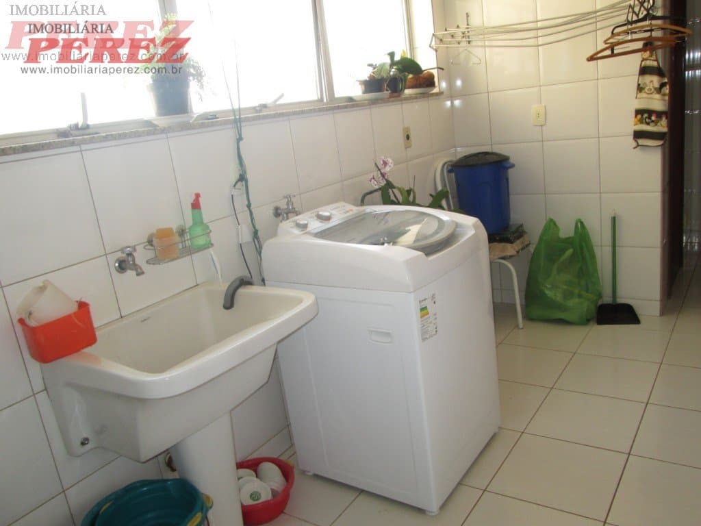 Apartamento no Edifício Solaris, de 4 quartos, 214 m² à venda no Centro - Londrina/PR - Foto 12