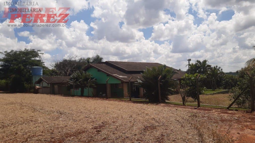 Imóveis Rurais, de 3 quartos, 180 m² à venda no Espirito Santo - Londrina/PR - Foto 3