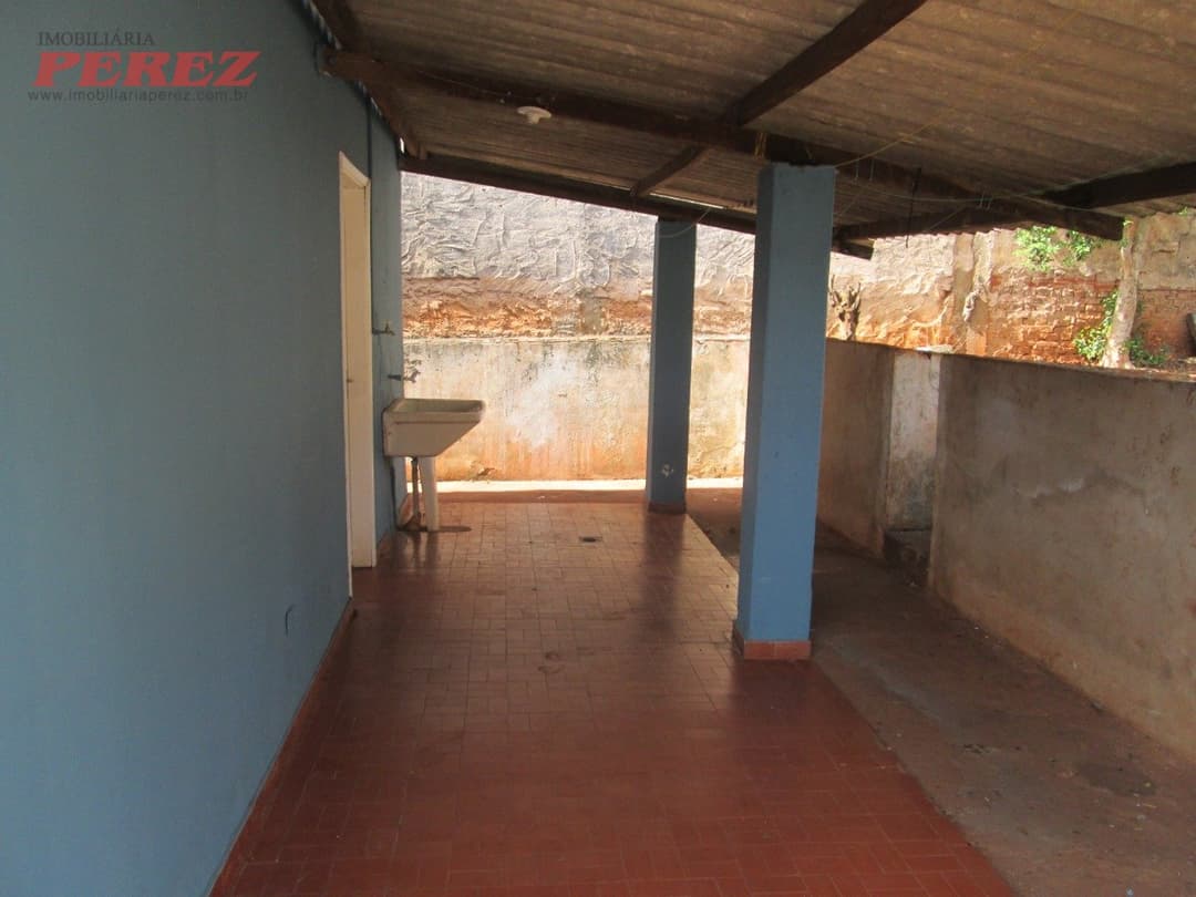 Casa à venda ampla com 3 dormitórios e quintal espaçoso em Londrina! - Foto 7