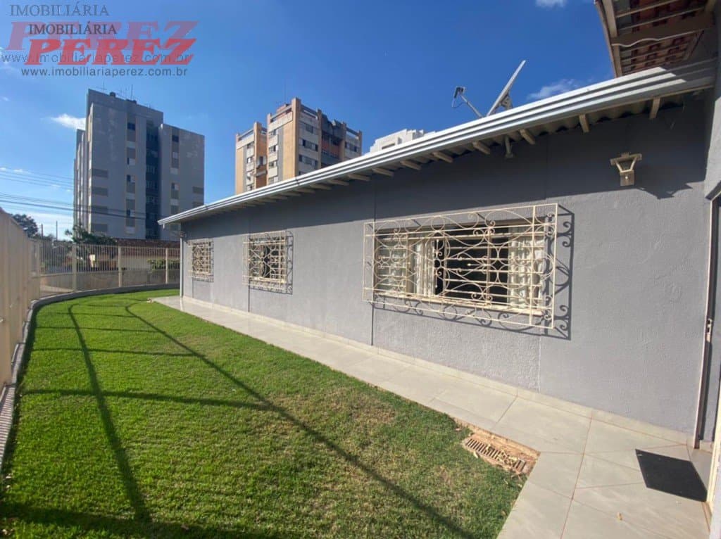 Casa, de 3 quartos, 215 m² à venda no Centro - Londrina/PR - Foto 2