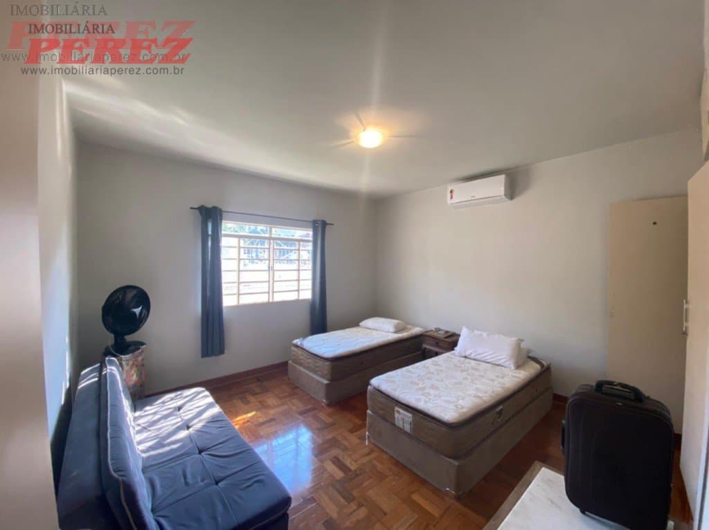 Casa, de 3 quartos, 215 m² à venda no Centro - Londrina/PR - Foto 9