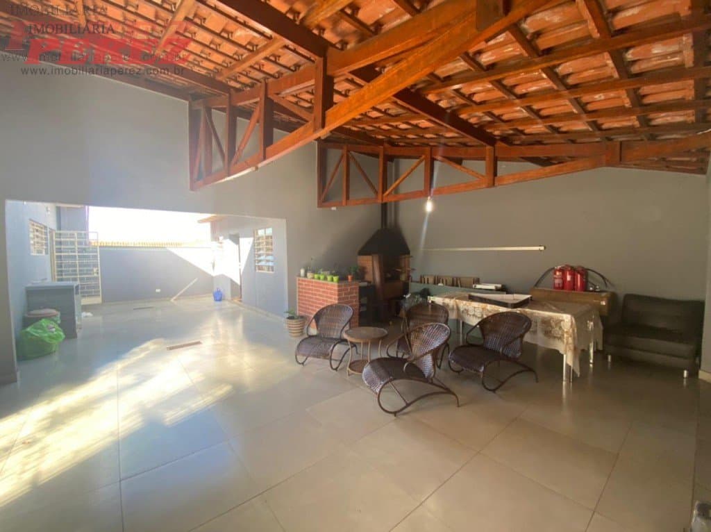 Casa, de 3 quartos, 215 m² à venda no Centro - Londrina/PR - Foto 20