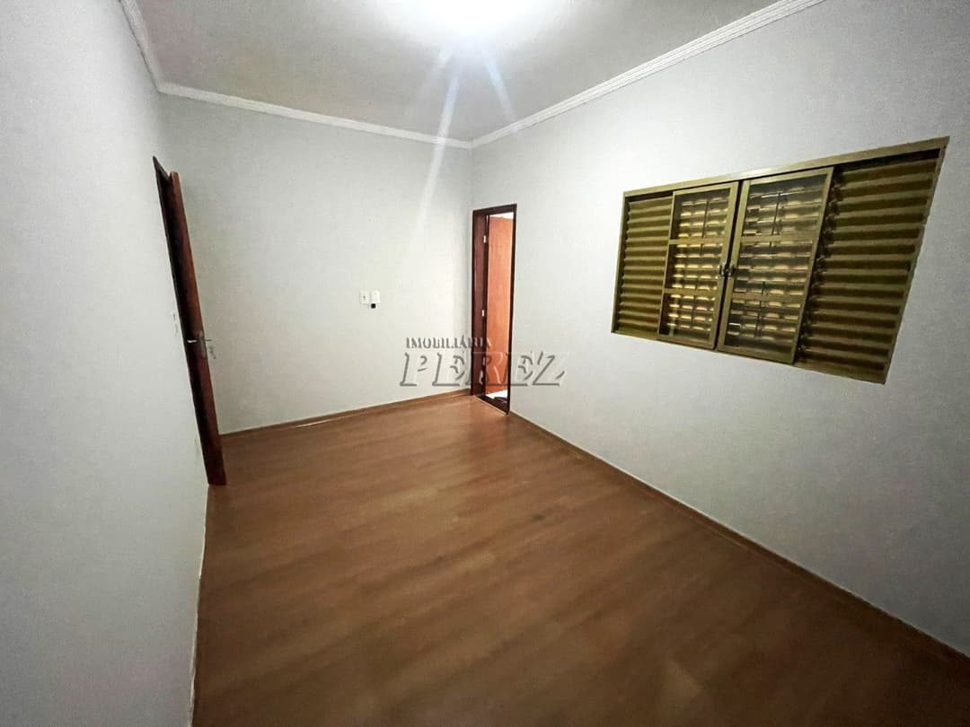 Casa, de 2 quartos, 70 m² à venda no Jardim Continental - Londrina/PR - Foto 13