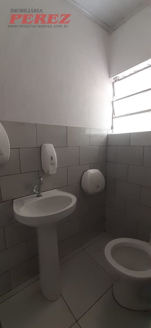 Salas, 39 m² para alugar no Centro - Londrina/PR - Foto 4