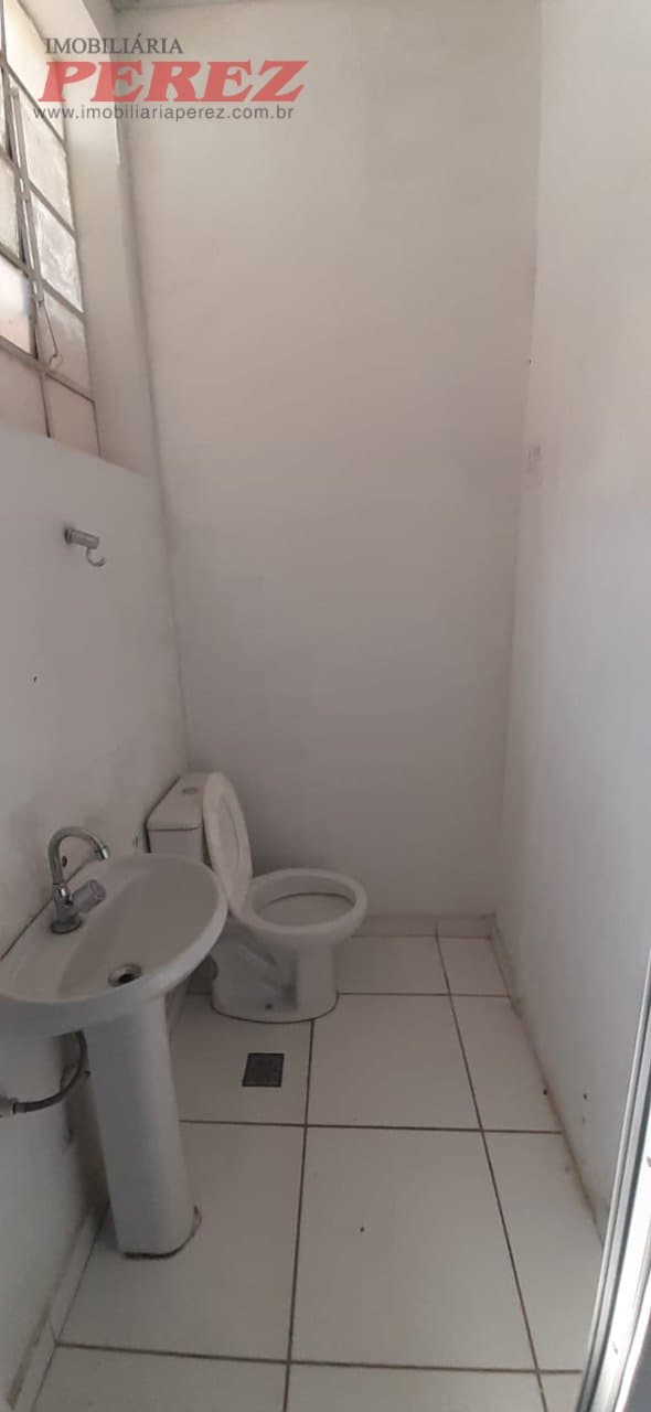 Salas, 27 m² para alugar no Centro - Londrina/PR - Foto 6