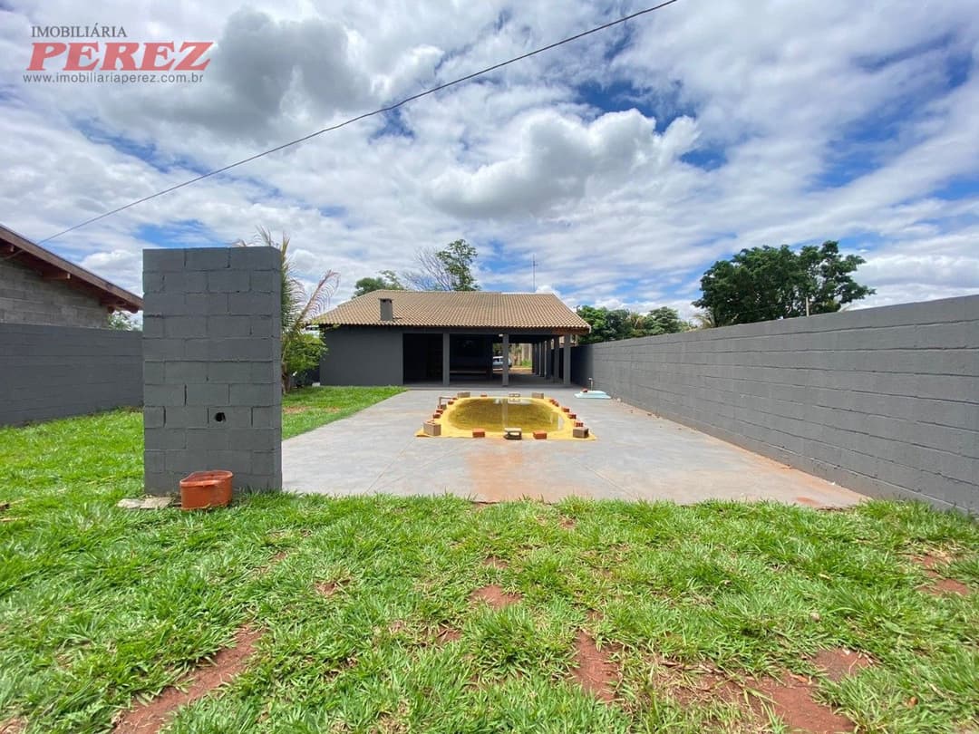 Imóveis Rurais, de 2 quartos, 120 m² à venda no Centro - Sertaneja/PR - Foto 11