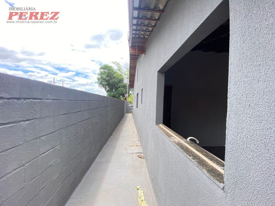Imóveis Rurais, de 2 quartos, 120 m² à venda no Centro - Sertaneja/PR - Foto 12
