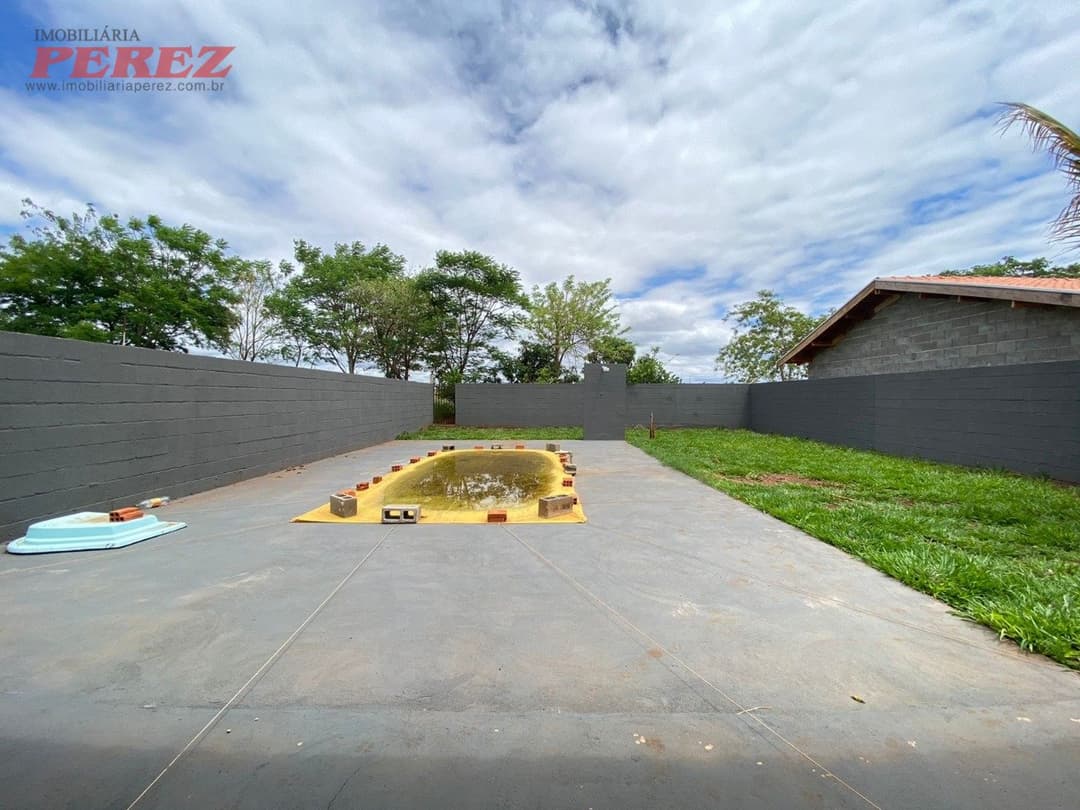 Imóveis Rurais, de 2 quartos, 120 m² à venda no Centro - Sertaneja/PR - Foto 17