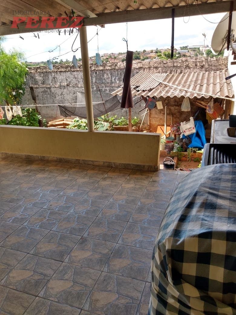 Casa à Venda no Bairro Paraíso - 2 Dormitórios e 3 Vagas por um Ótimo Preço! - Foto 16