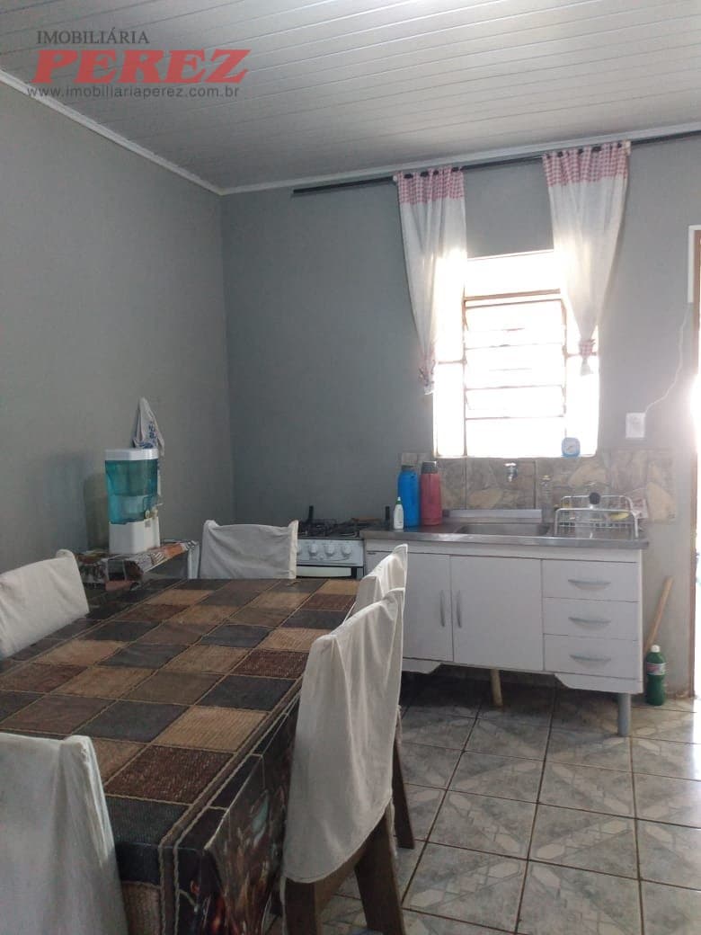 Casa à Venda no Bairro Paraíso - 2 Dormitórios e 3 Vagas por um Ótimo Preço! - Foto 6