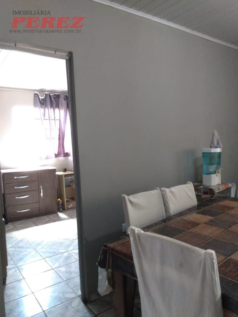 Casa à Venda no Bairro Paraíso - 2 Dormitórios e 3 Vagas por um Ótimo Preço! - Foto 7