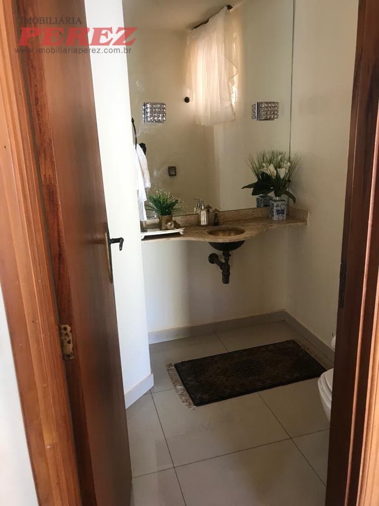 Sobrado, de 4 quartos, 261.36 m² à venda no Petrópolis - Londrina/PR - Foto 23