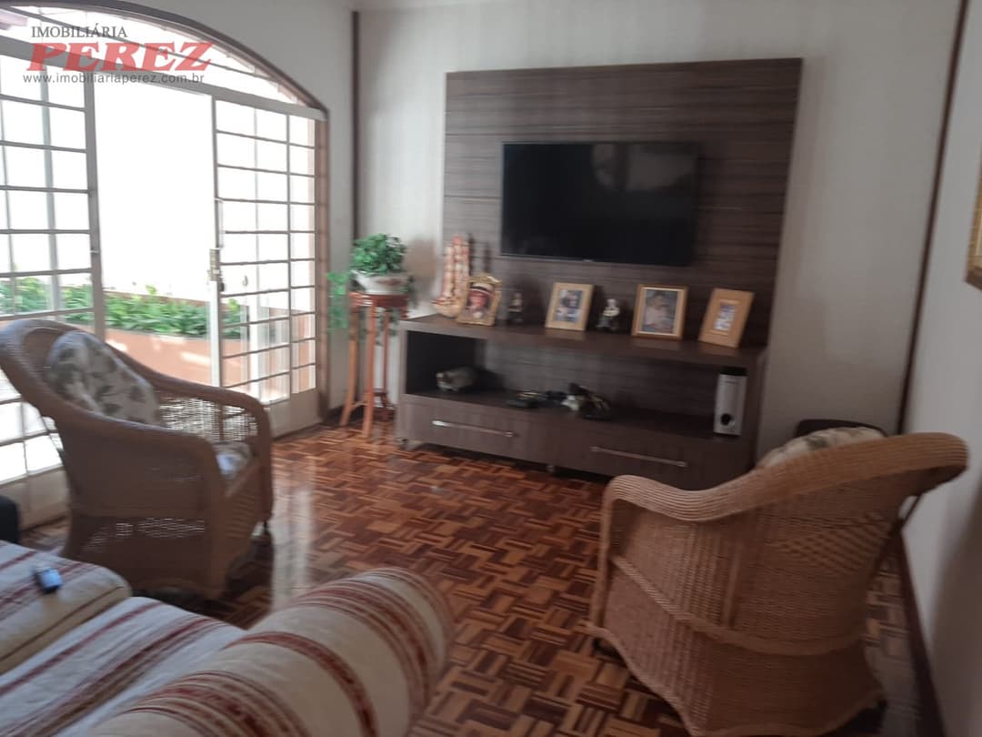 Sobrado, de 3 quartos, 267.5 m² à venda no Coliseu - Londrina/PR - Foto 6