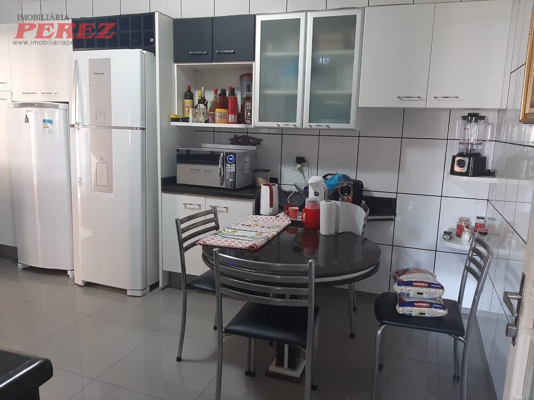 Sobrado, de 3 quartos, 267.5 m² à venda no Coliseu - Londrina/PR - Foto 8