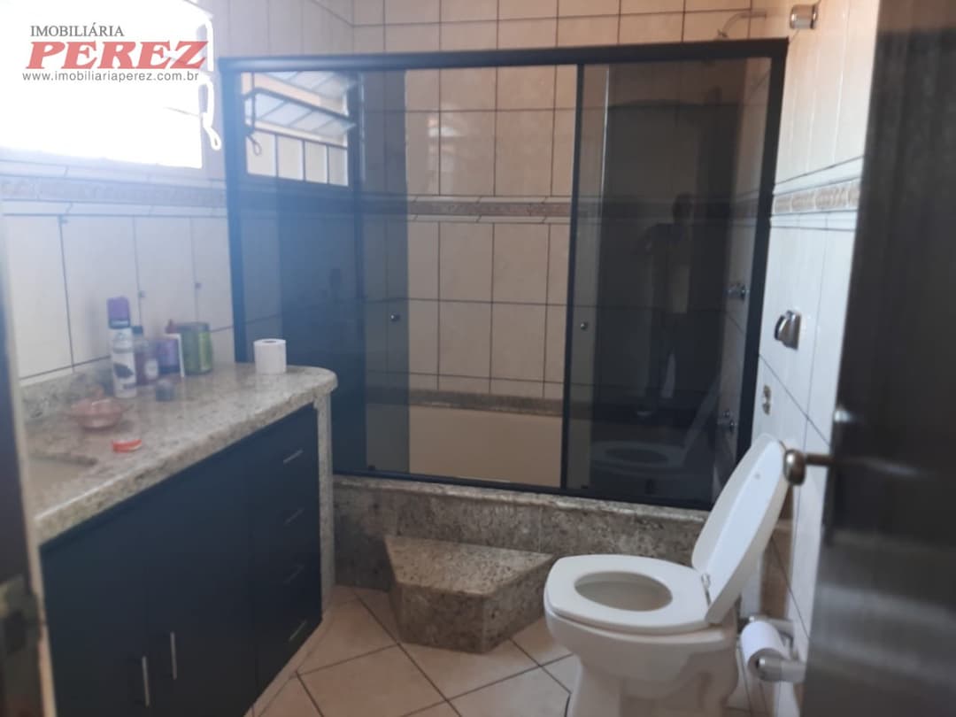 Sobrado, de 3 quartos, 267.5 m² à venda no Coliseu - Londrina/PR - Foto 21