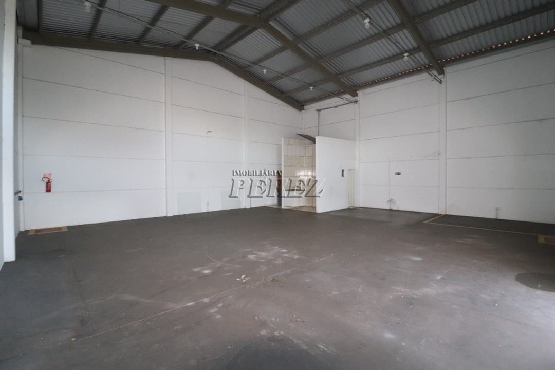 Galpão, 182 m² para alugar no Jardim Vale Azul - Londrina/PR - Foto 2