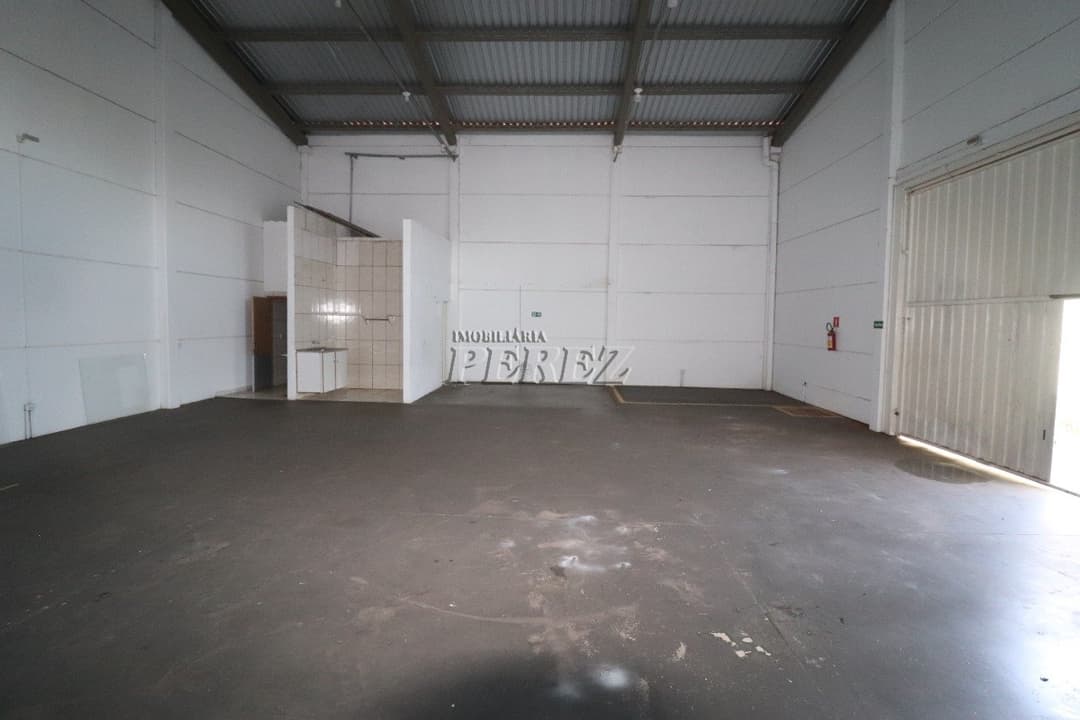 Galpão, 182 m² para alugar no Jardim Vale Azul - Londrina/PR - Foto 6