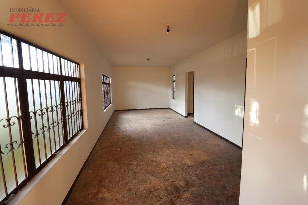 Casa à venda, completa com área gourmet e ótimo espaço para a família em Londrina! - Foto 2