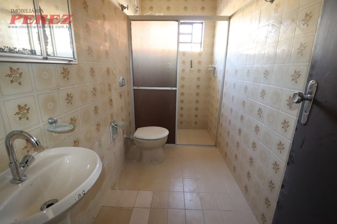 Casa à venda, completa com área gourmet e ótimo espaço para a família em Londrina! - Foto 14