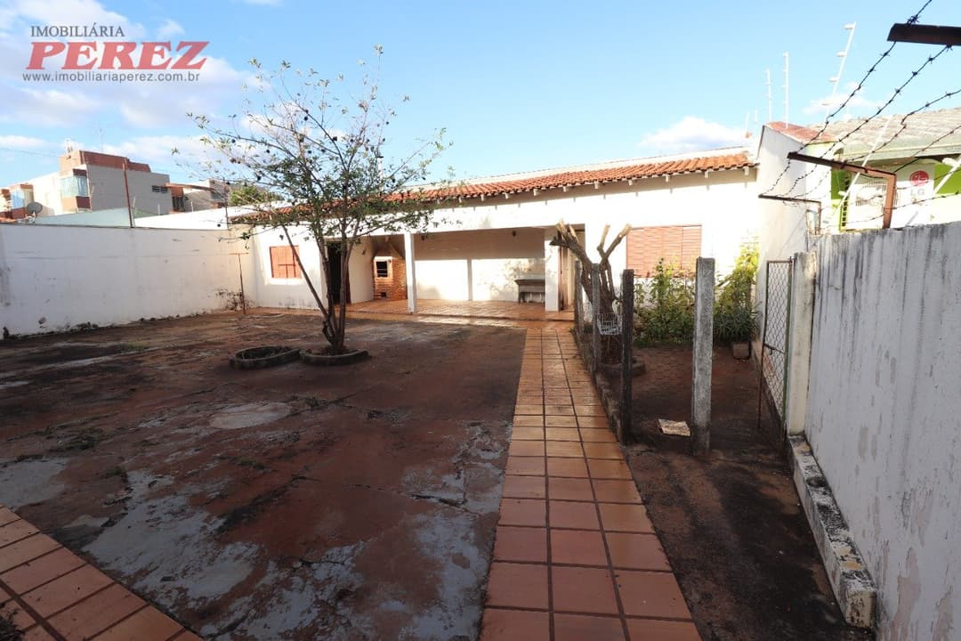 Casa à venda, completa com área gourmet e ótimo espaço para a família em Londrina! - Foto 19