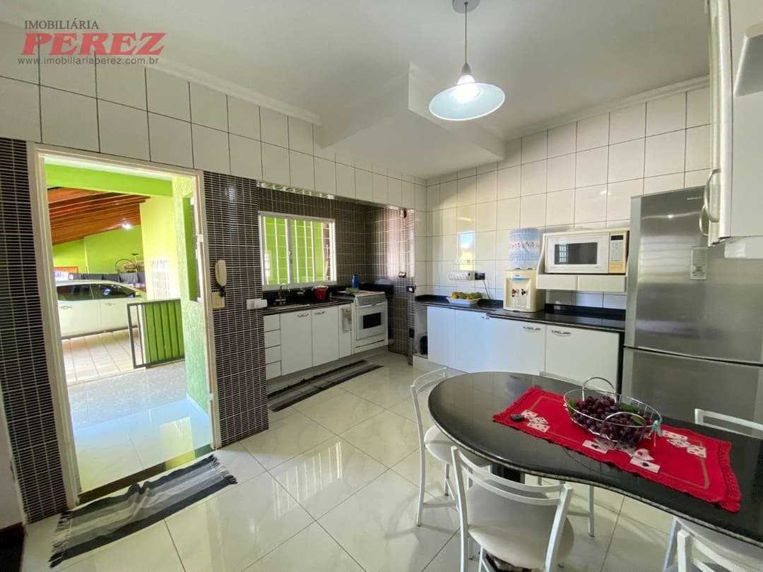Sobrado, de 3 quartos, 200 m² à venda no Monte Carlo - Londrina/PR - Foto 10