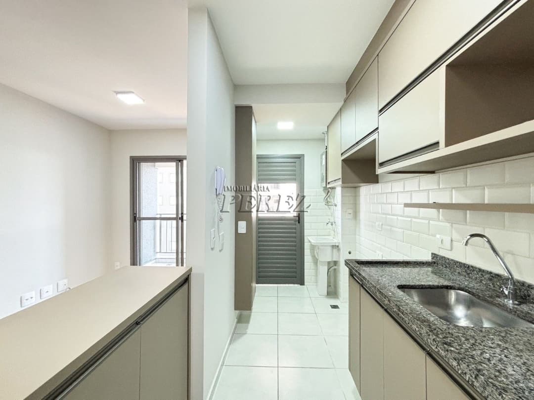 Apartamento para alugar no Edifício Carpe Diem, região leste de Londrina. - Foto 2