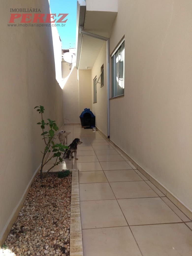 Casa a venda na rua José Pelisson, Centro de Ibiporã - Foto 23